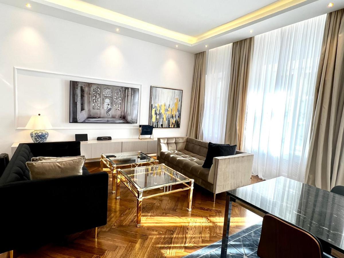 ורשה Luxury Apartments Mondrian Market Square III מראה חיצוני תמונה